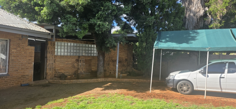 4 Bedroom Property for Sale in New Park Northern Cape